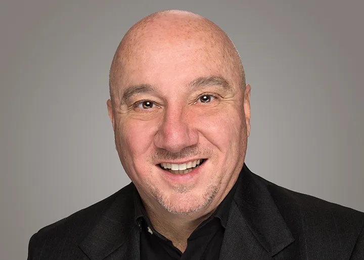 Links to article How Eddie Gant Built a Thriving Real Estate Business as a HomeVestors® Franchisee